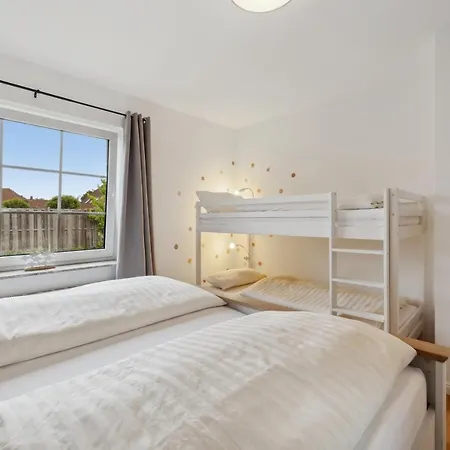 Fuer Bis Zu 8 Personen, Garten, Strandnah Apartment *